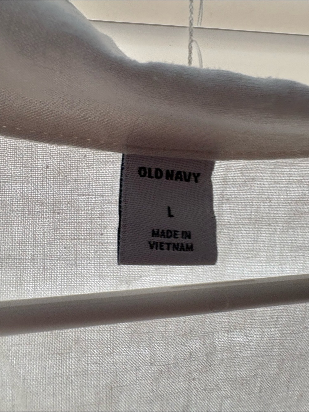 Old Navy White Sheer Button-Up Shirt - Picture 3 of 3